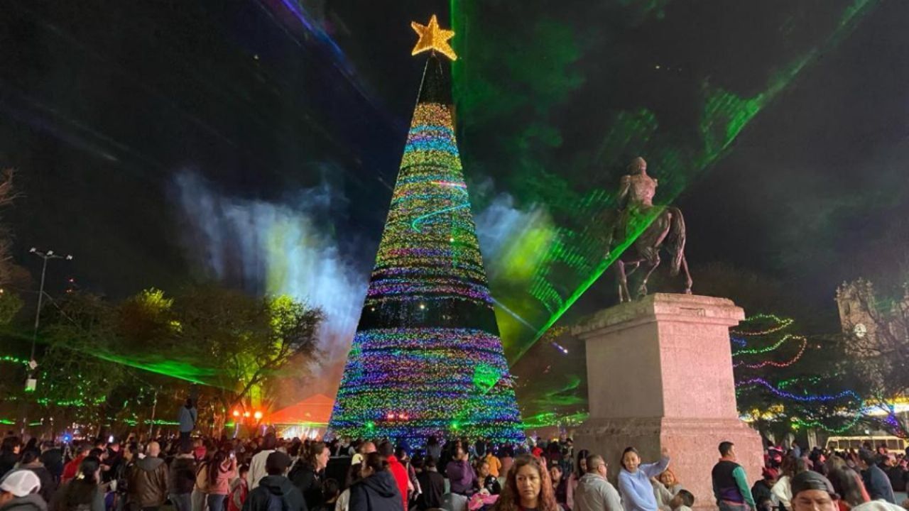 Problema con el pino navideño de Monterrey: no enciende debido a un ...