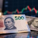 El peso mexicano cae a 18.66 por dólar; Wall Street avanza con la Fed y la IA en la mira