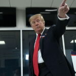 Trump vota por anticipado en Florida para las elecciones intermedias de EU