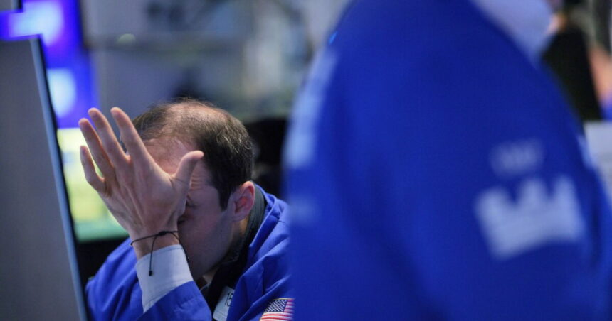 Meta se desploma 6.7% en apertura de Wall Street; el peso cotiza en 18.70 por dólar